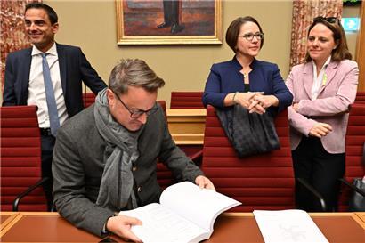 Yuriko Backes und Xavier Bettel machen jeweils in ihren Reden klar, dass sie die Verantwortung übernehmen. Diese Aussagen lassen tief blicken.
