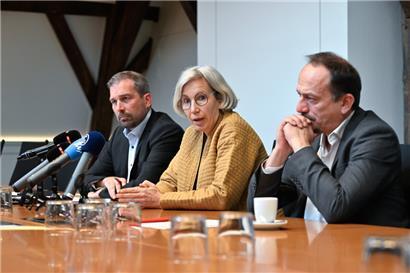 Yves Cruchten (LSAP), Sam Tanson („déi gréng“) und Marc Baum („déi Lénk“) fordern eine „klare Haltung“ der luxemburgischen Regierung in Sachen staatliche Anerkennung Palästinas
