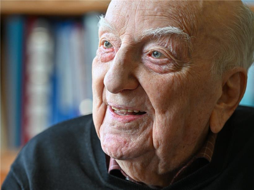 Zählt zu Luxemburgs ältesten Autor*innen: Pe’l Schlechter, hier beim Tageblatt-Interview im Altenheim