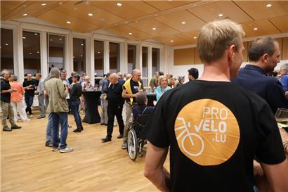 Zahlreiche Fahrrad-Enthusiasten hatten sich zum Geburtstag des Vereins im Festsaal des Ariston versammelt
