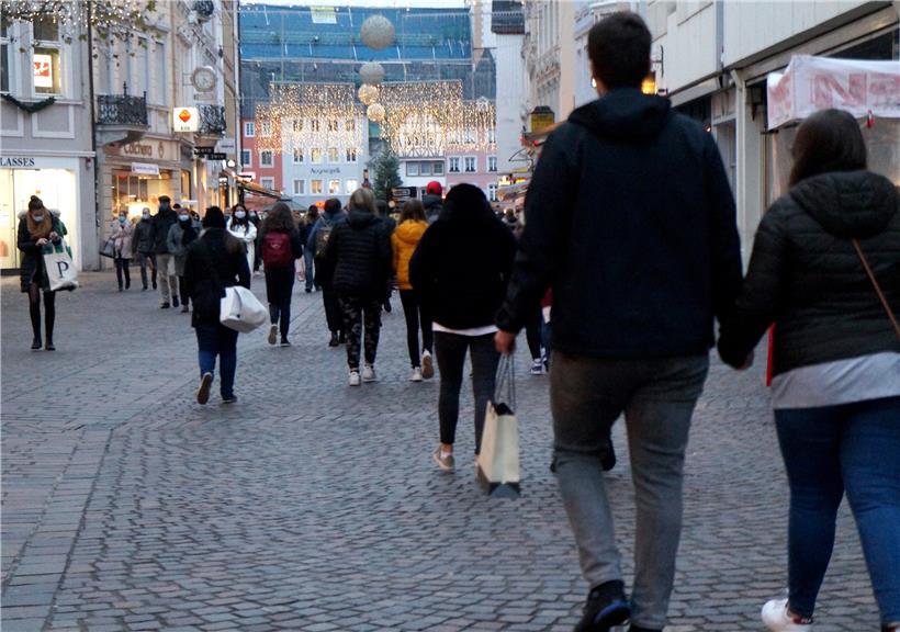 Zahlreiche Luxemburger fahren zum Shoppen über die Grenze nach Trier
