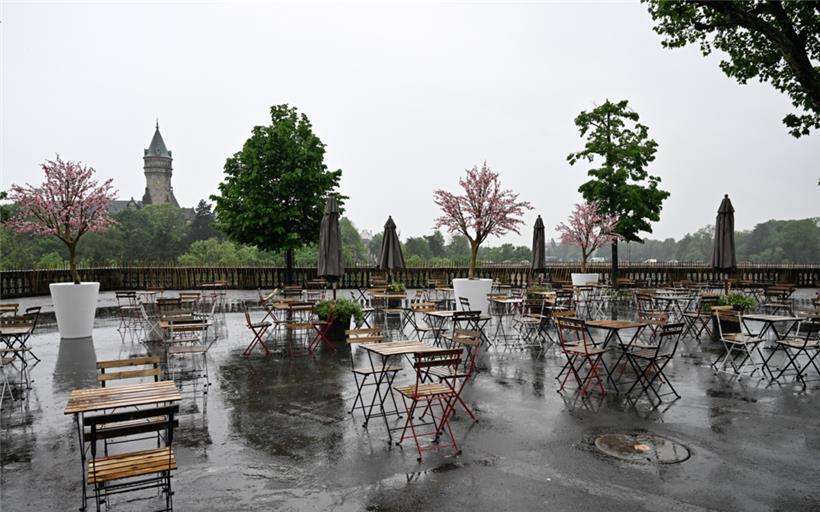 Zahlreiche Sitzmöglichkeiten laden zum Entspannen ein