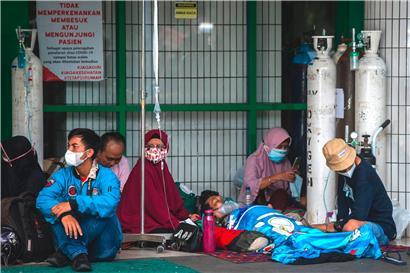„Ziemlich beängstigend“: Derzeit Sauerstoff in Indonesien zu bekommen, ist fast unmöglich
