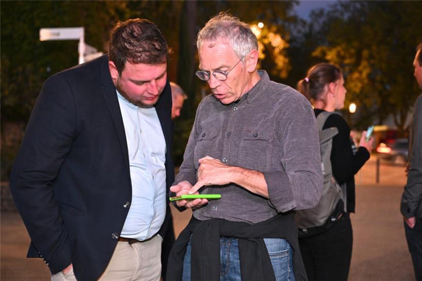 Zittern bis zum Schluss: Meris Sehovic (l.) schaffte äußerst knapp den Einzug in die Chamber, sodass die Grünen im Süden mit einem blauen Auge davonkamen
