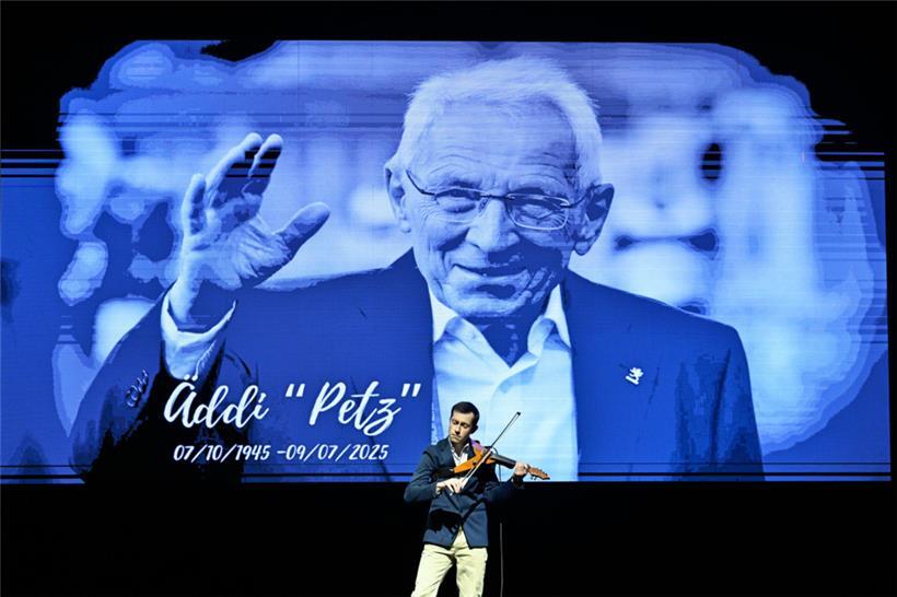 Zu Beginn des Abends wurde der kürzlich verstorbene ehemalige sportspress.lu-Präsident Petz Lahure posthum geehrt
