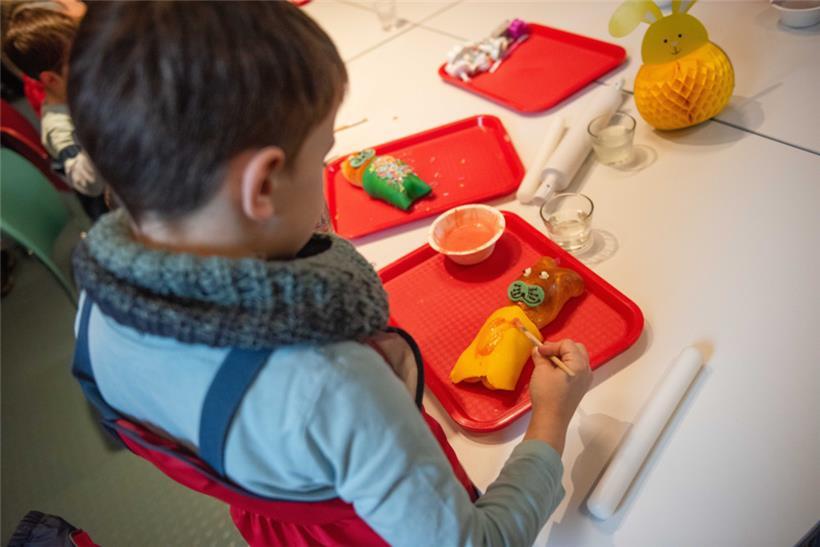 Zuerst dekorieren, dann aufessen