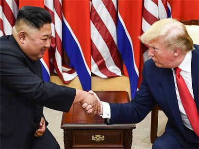 Zufriedene Gesichter: Kim und Trump bei ihrem Treffen im Jahr 2019