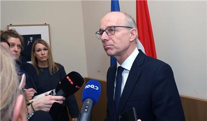 Zum ersten Mal steht ein Premierminister im Politmonitor nicht unter den ersten Zehn
