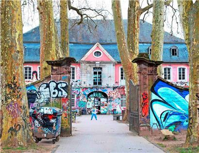 Zumindest das neue Raumkonzept fürs alte Exhaus steht. Wann das Jugendzentrum am Trierer Moselufer allerdings tatsächlich generalsaniert werden kann, ist noch offen.
