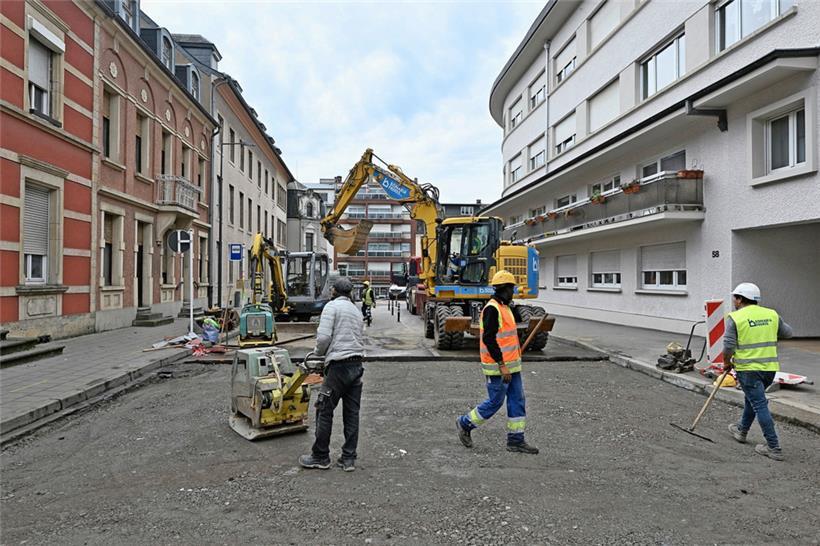 Zusätzliche Baustelle: Die kurzfristige Sperrung der Grand-rue sorgte am Donnerstag und Freitag für große Verkehrsprobleme in Esch
