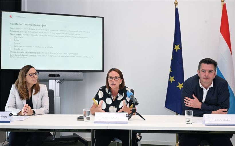 Zusammenarbeit (v.l.): Forschungsministerin Stéphanie Obertin, Verteidigungsministerin Yuriko Backes und Wirtschaftsminister Lex Delles
