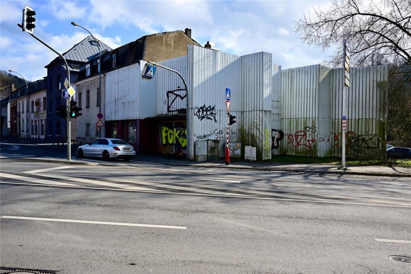 Zuvor befand sich darin ein Geschäft, lange schon stehen die Räumlichkeiten in d...