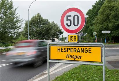 Zwei Gemeindemitarbeiter sollen über Jahre hinweg Geld aus der öffentlichen Kasse abgezweigt haben
