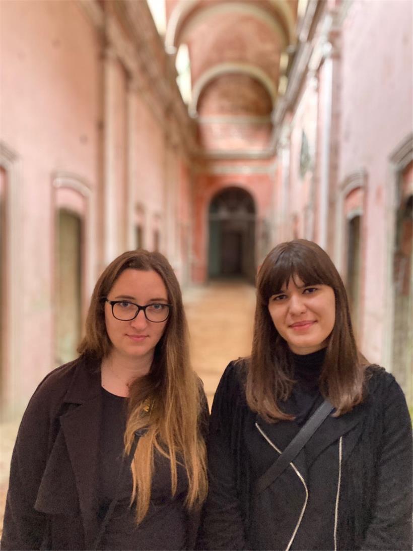 Zwei Rumäninnen auf Herkulesmission: Die Architektinnen Oana Chirila (r.) und Cristina Apostol kämpfen für die Rettung des Kaiserbads
