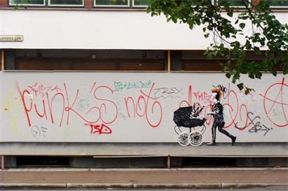 Zwei Sammelbände von Jonas Engelmann beweisen: Punk ist definitiv nicht tot