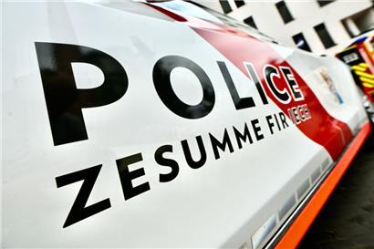 Zwei Täter entrissen dem Opfer eine Kette
