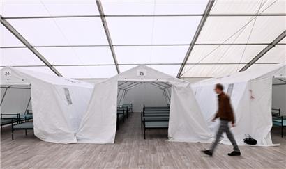 Zwischen 400 und 500 ukrainische Flüchtlinge können in dem provisorischen Erstaufnahmezentrum unterkommen – falls notwendig auch mehr
