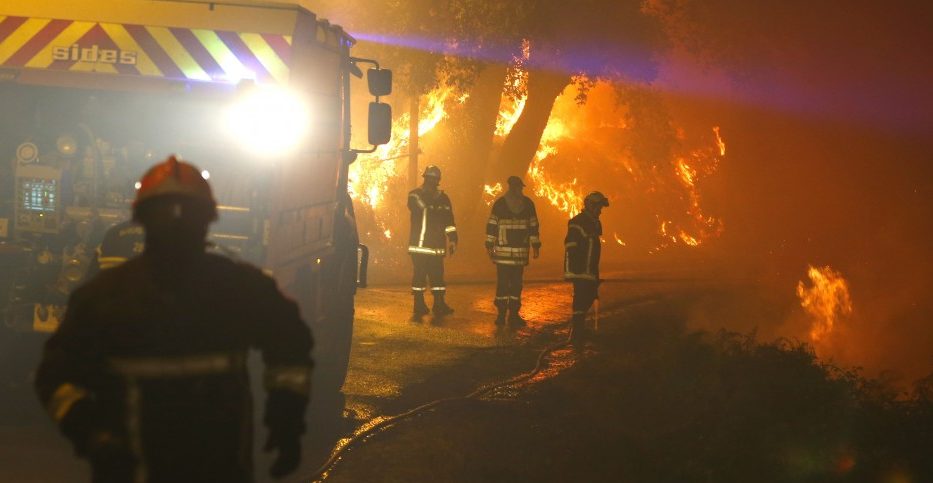 Schwere Waldbrände in Südfrankreich