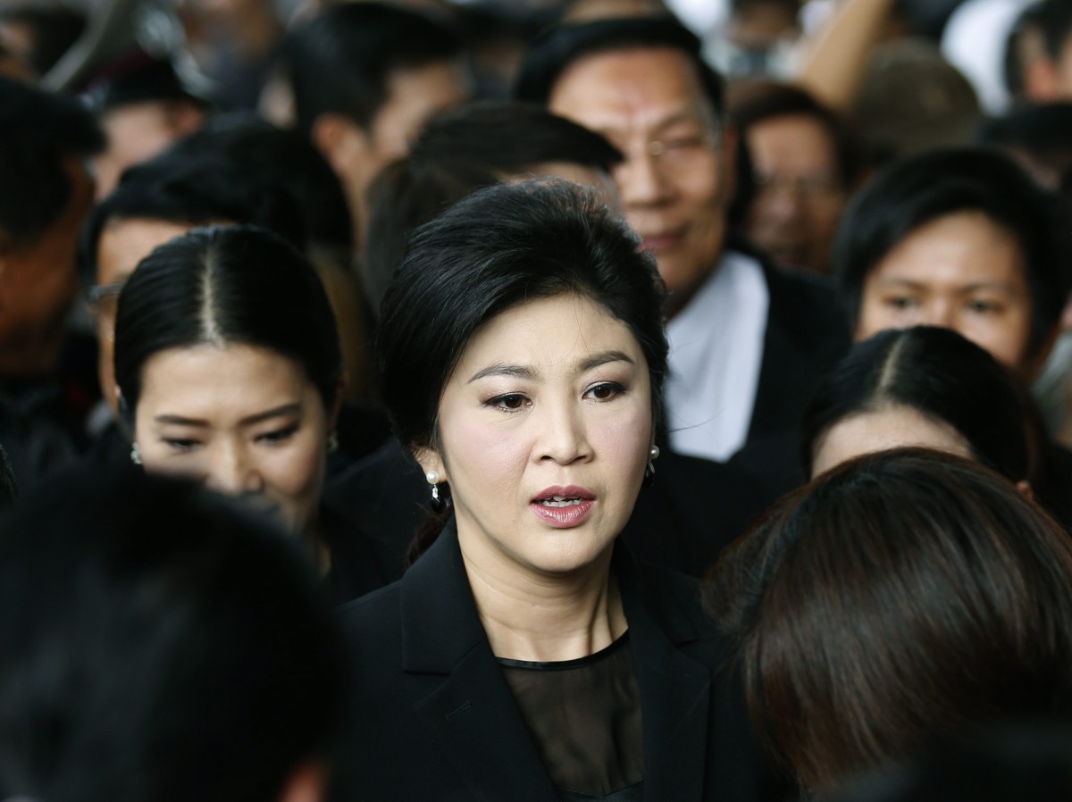 Thailands Ex-Regierungschefin geflohen
