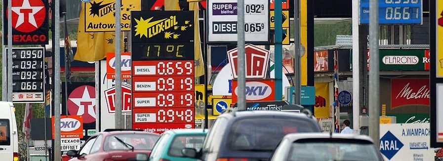 Regierung hebt kräftig die Treibstoffpreise