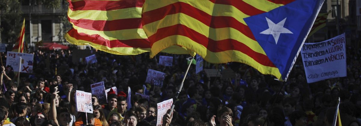 Rajoy fordert Senat zu Entmachtung katalanischer Regierung auf