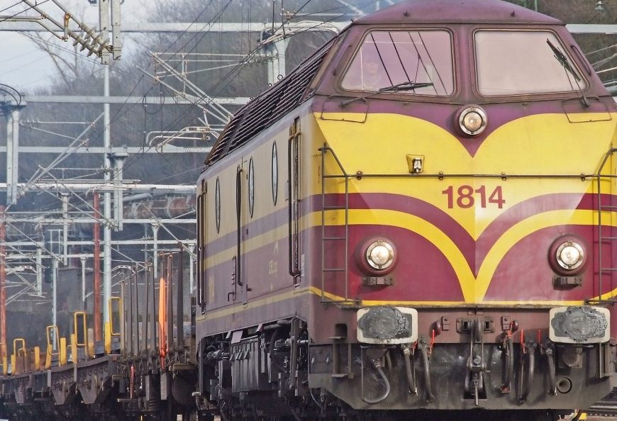 Düdelingen: Zug schiebt Auto fast 100 Meter