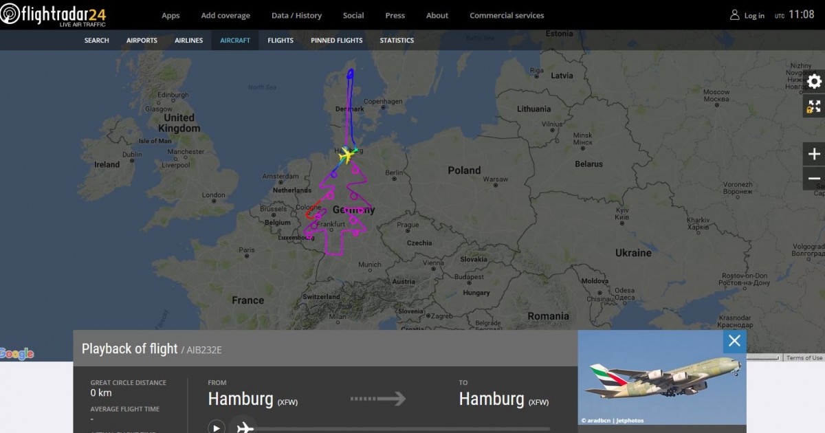 Luftige Weihnachtsgrüße: Airbus fliegt Tannenbaum über Deutschland