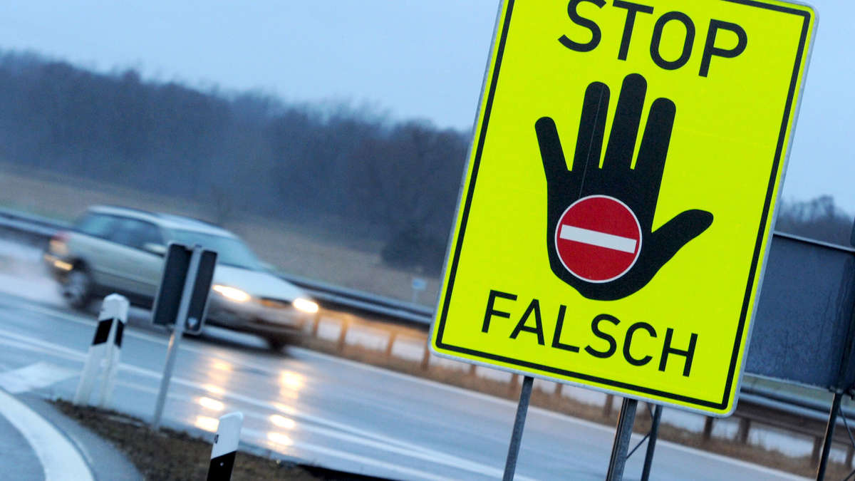 Geisterfahrer auf der A7 - Polizei gibt Entwarnung