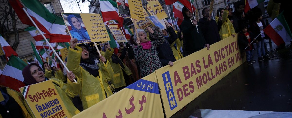 Iran: Armeechef droht Demonstranten mit Einsatz des Militärs