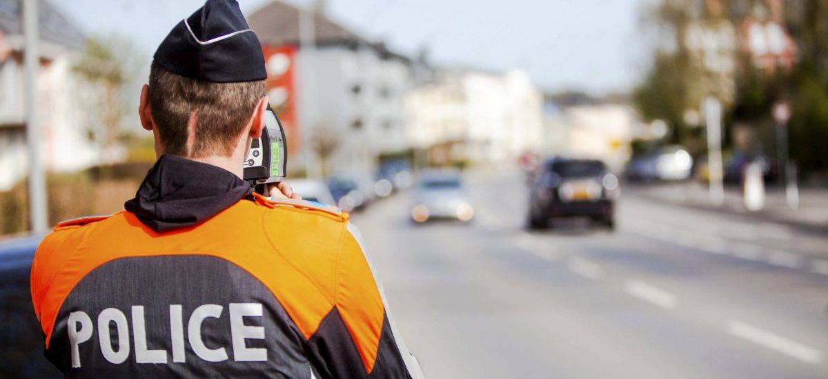 Raser fährt mit 113 km/h durch Frisingen - geblitzt