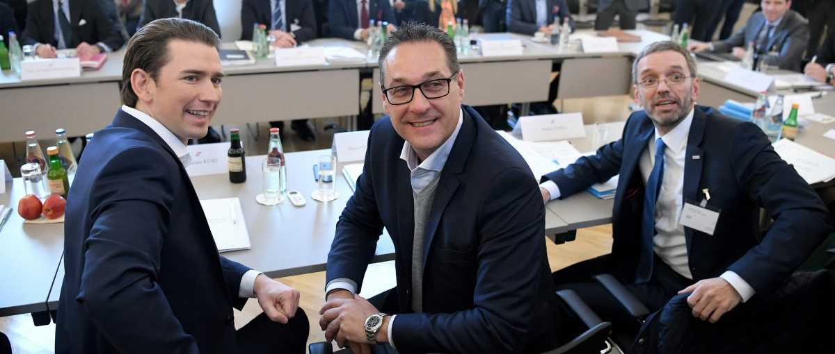 Österreich, die FPÖ und die Nazi-Lieder der Burschenschaften