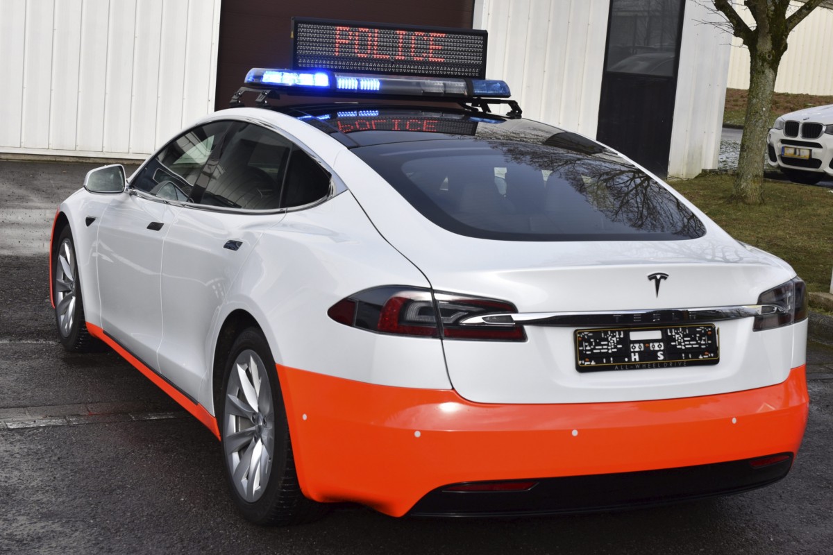 Luxemburger Polizei testet ihre Teslas