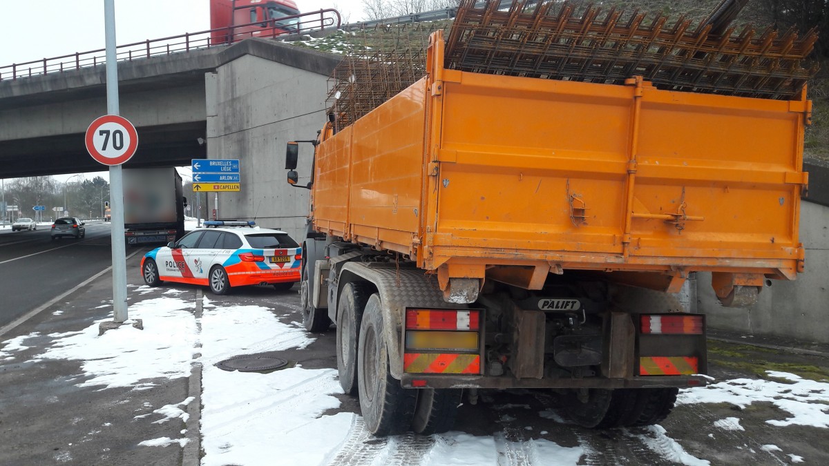 Polizei setzt Elefantenrennen auf der A6 ein Ende