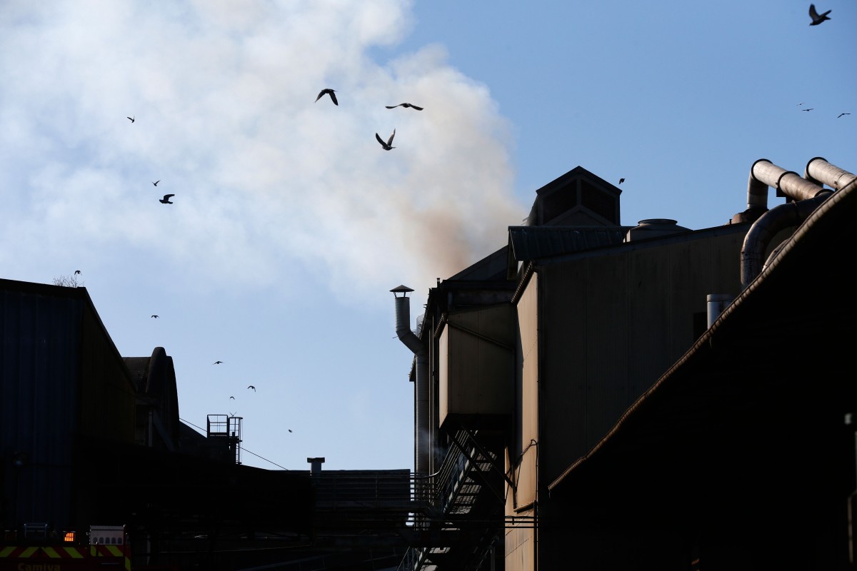Zwei Tote bei Explosion und Feuer in französischer Rapsöl-Fabrik