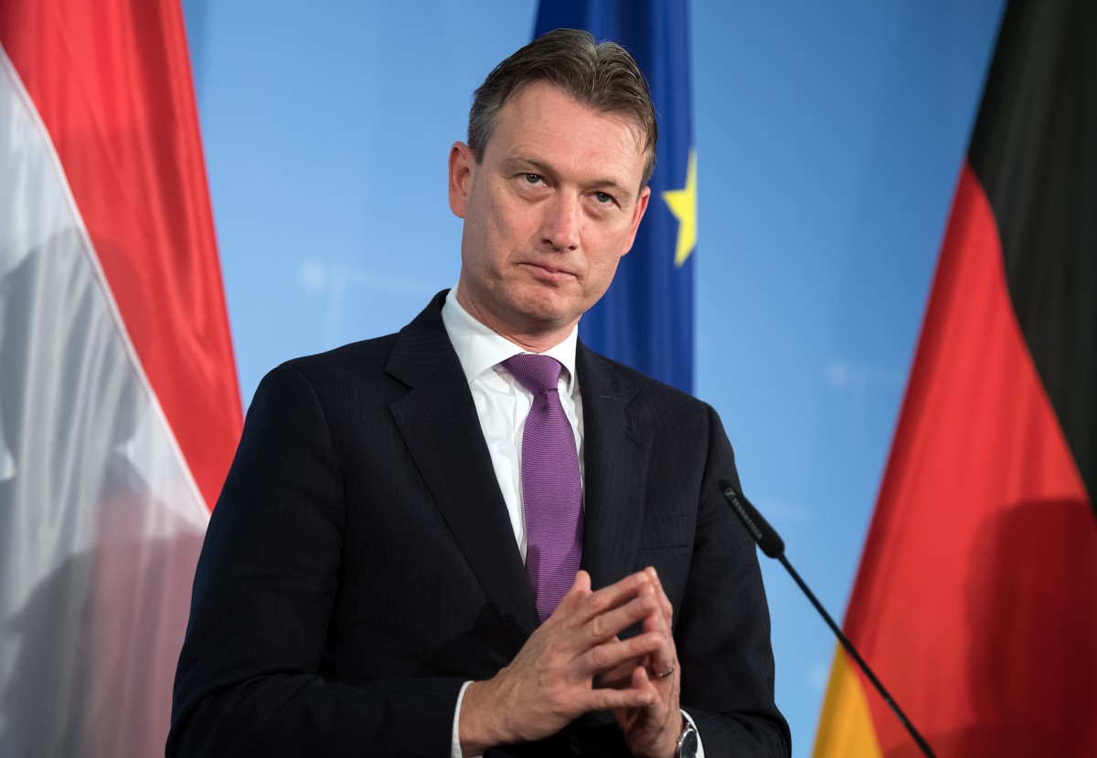 Niederländischer Minister tritt nach Lüge über Treffen mit Putin ab