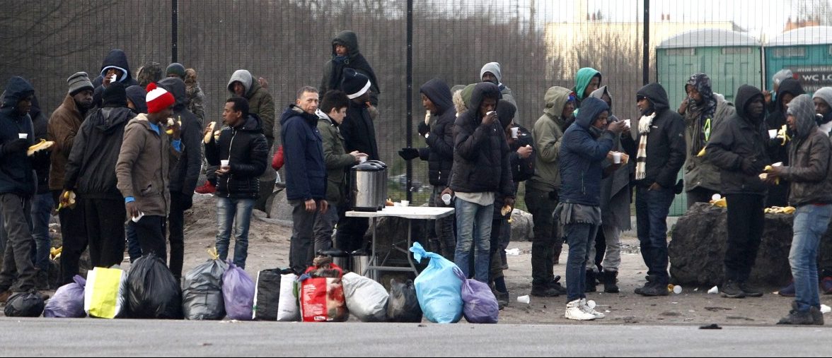 Gewalt zwischen Migranten in Calais