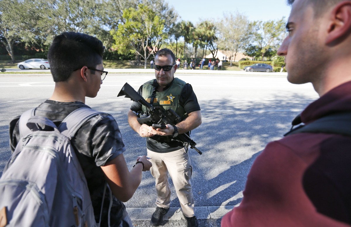 Schießerei an Schule in Florida: 14 Tote