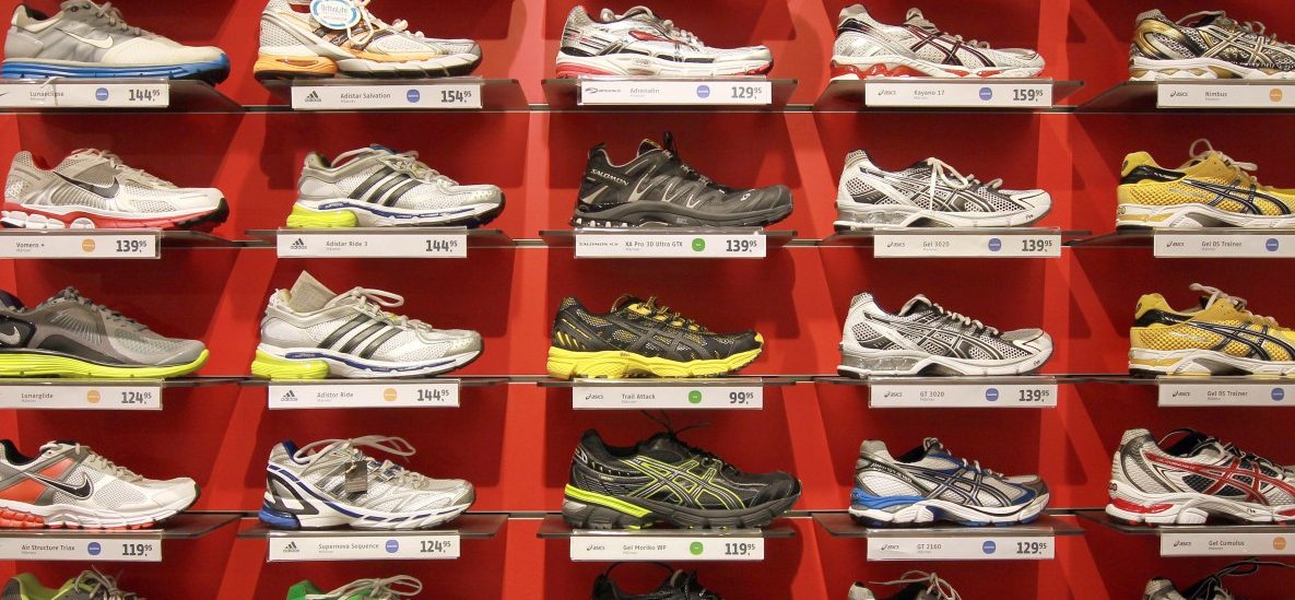 Elfjährige stiehlt zwei Paar Schuhe