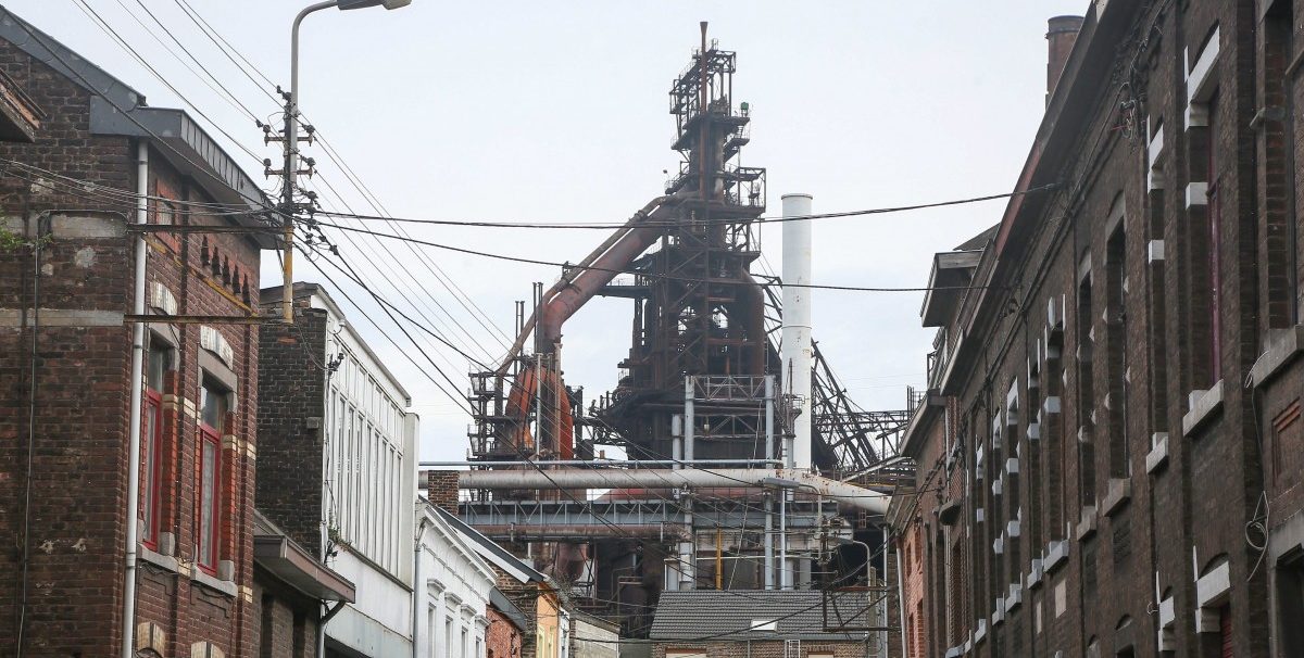 Verkauft ArcelorMittal belgische Stahlwerke?