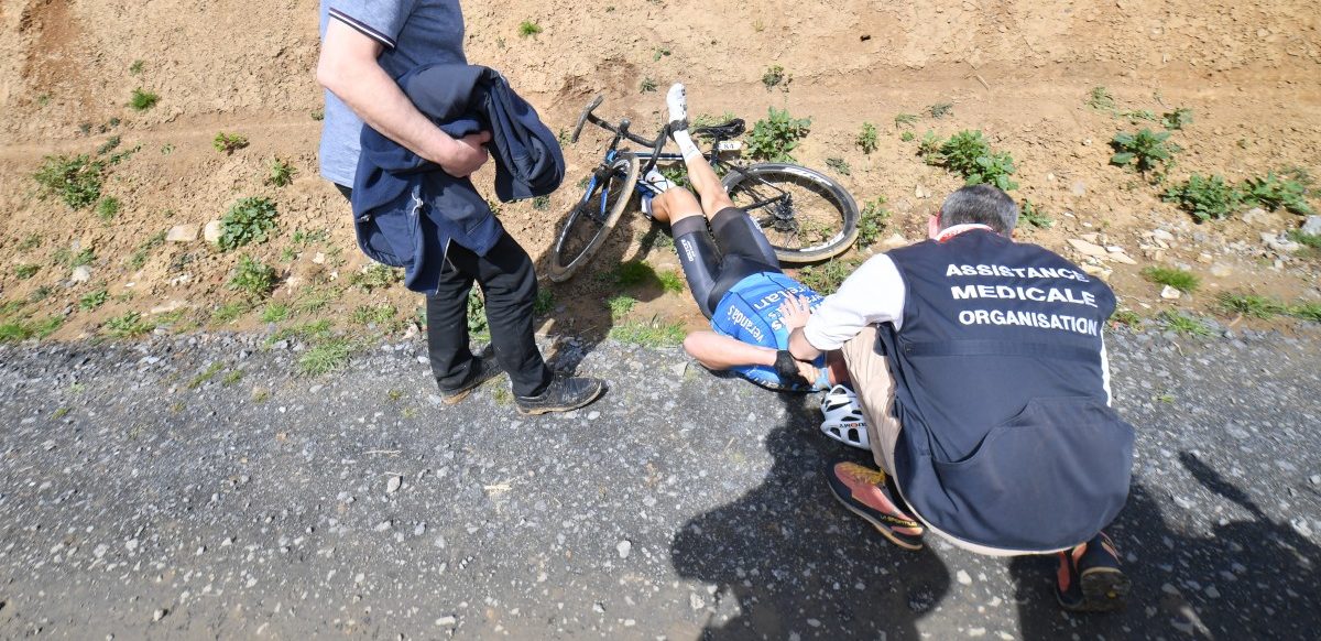 Paris-Roubaix: Goolaerts in ernstem Zustand