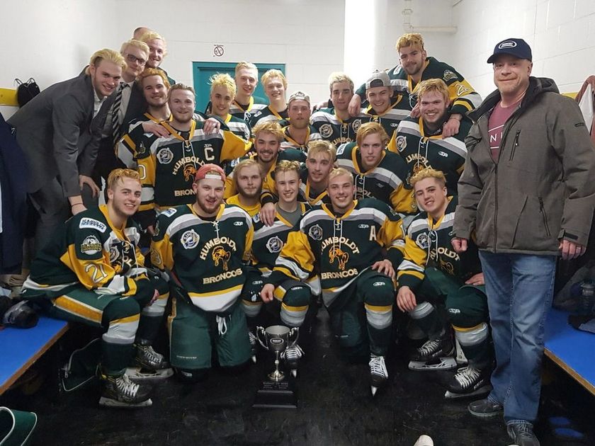 14 Tote bei Unglück mit Bus voller junger Hockeyspieler in Kanada