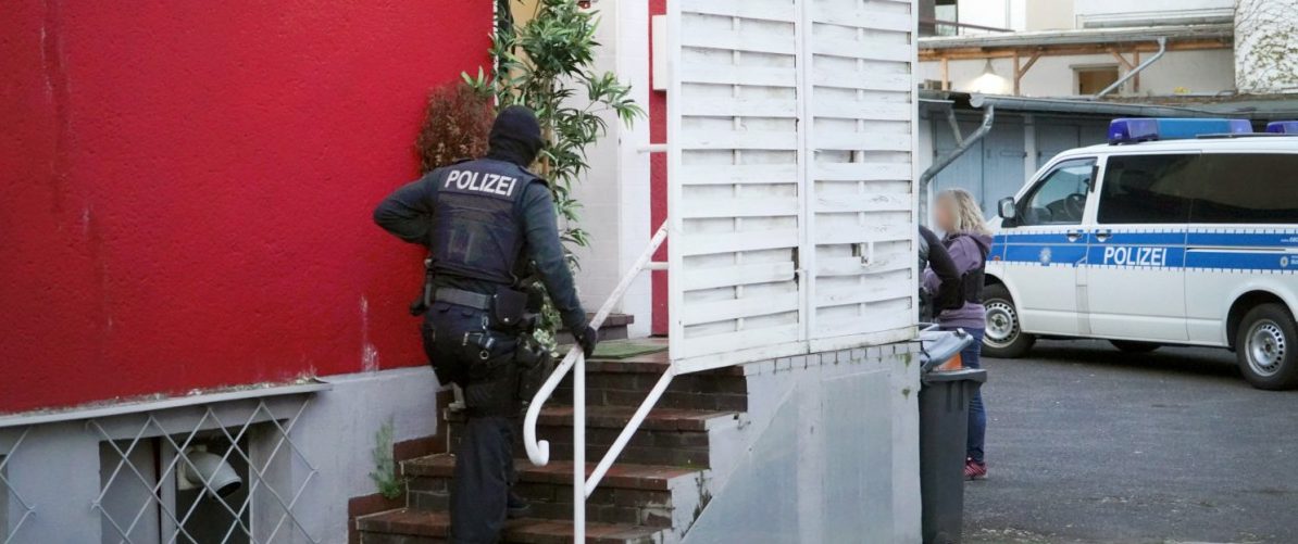 Bundesweite Razzia: Auch Bordelle in der Region durchsucht – Festnahme im Saarland