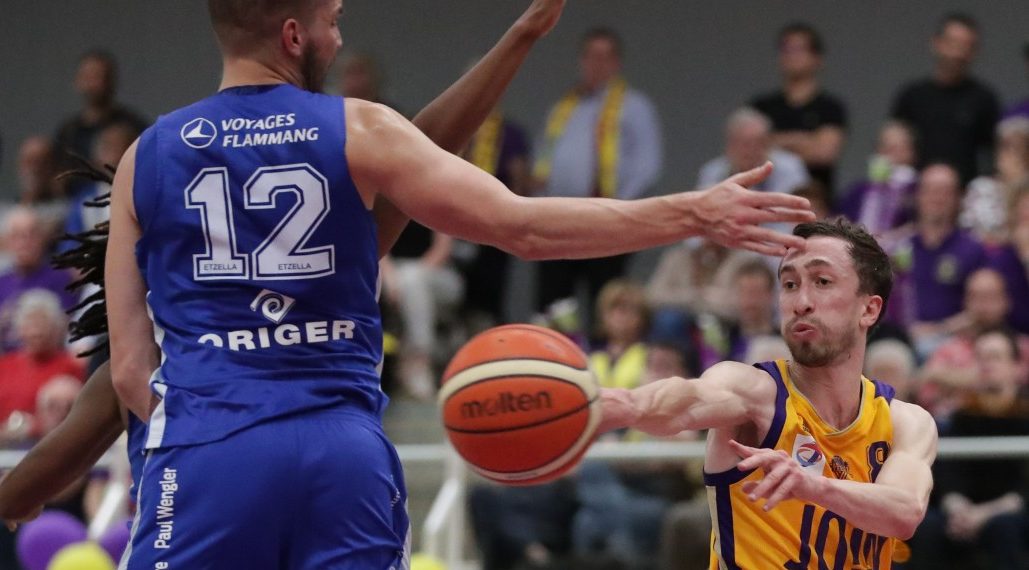 Steinsel siegt nach Aufholjagd