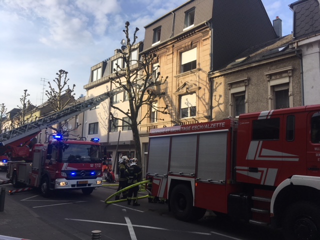 Rauchentwicklung in der Küche eines Escher Mehrfamilienhauses