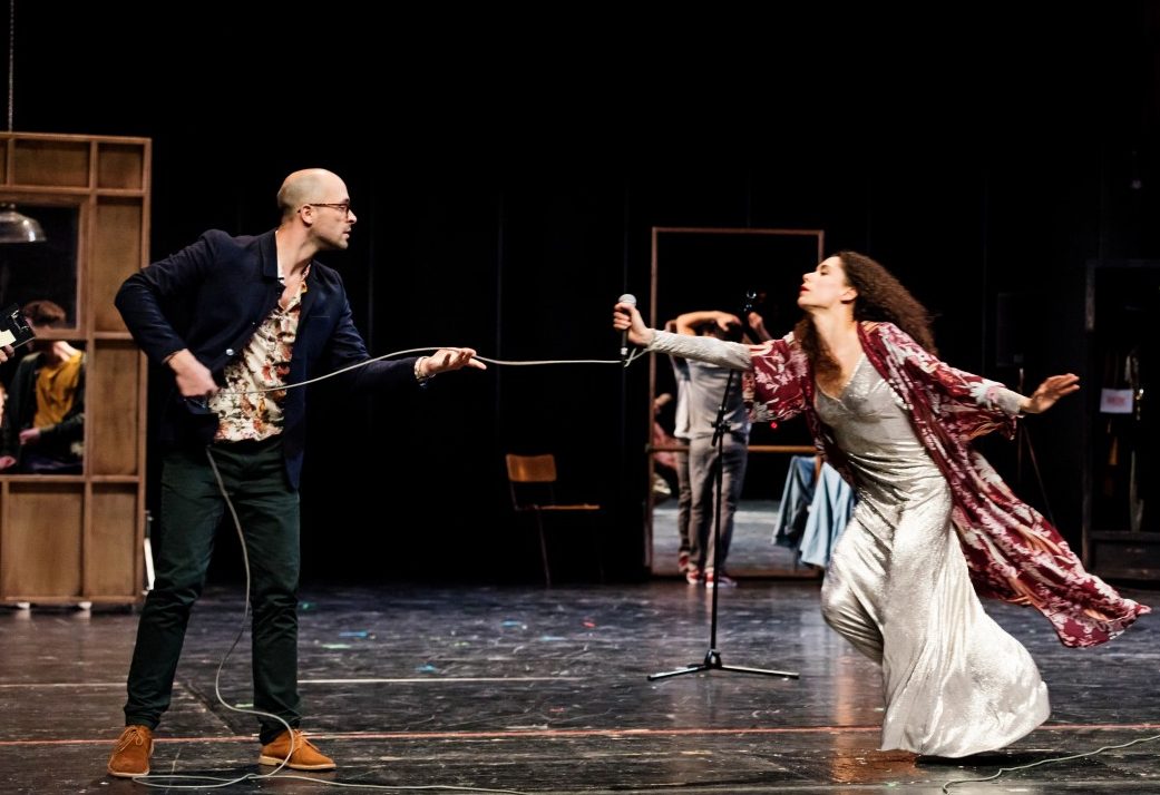 Der Tanz der Einsamen