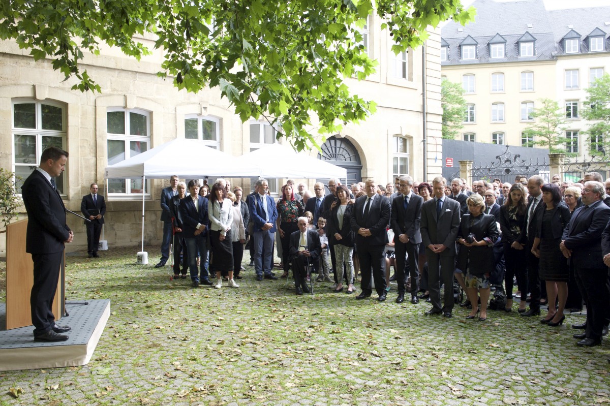 Gedenkzeremonie für Camille Gira: Großherzog und Politiker nehmen Abschied