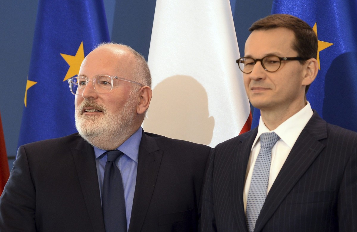 EU-Kommission: Warschau soll binnen einer Woche für unabhängige Justiz sorgen