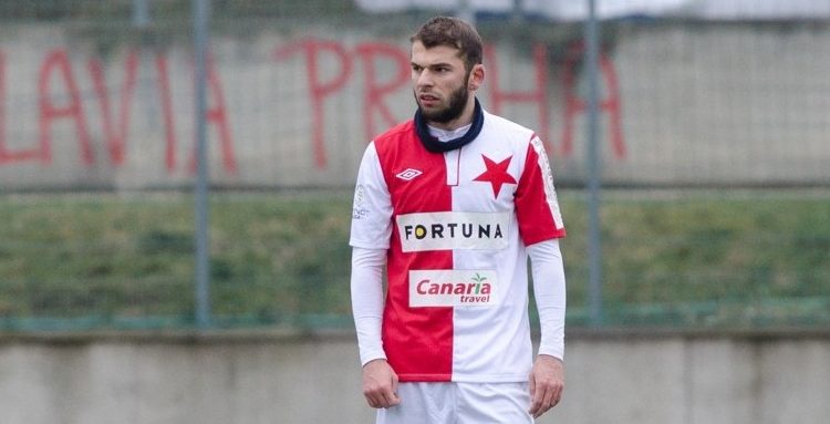 F91 holt Ex-Schalker „Shakira“