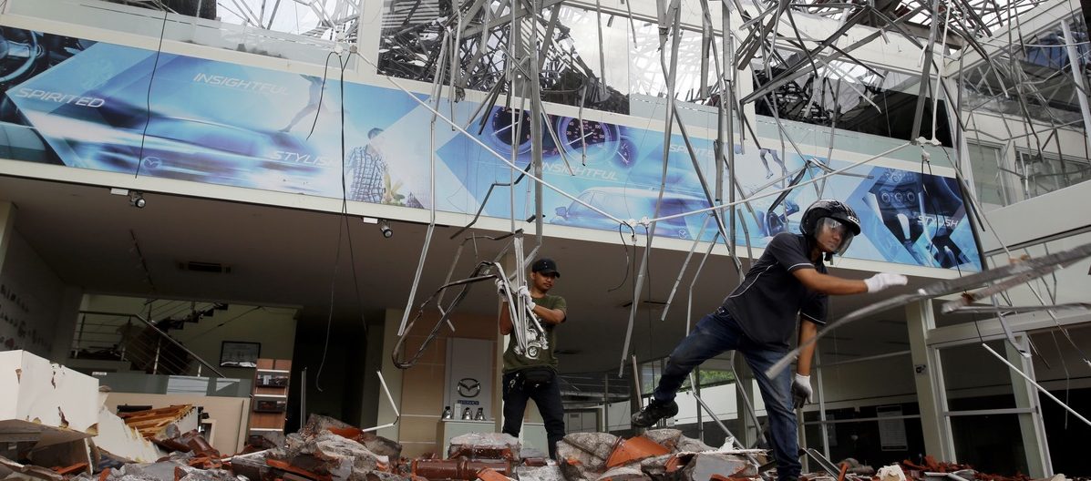Mindestens 142 Tote nach Erdbeben vor Ferieninsel Lombok