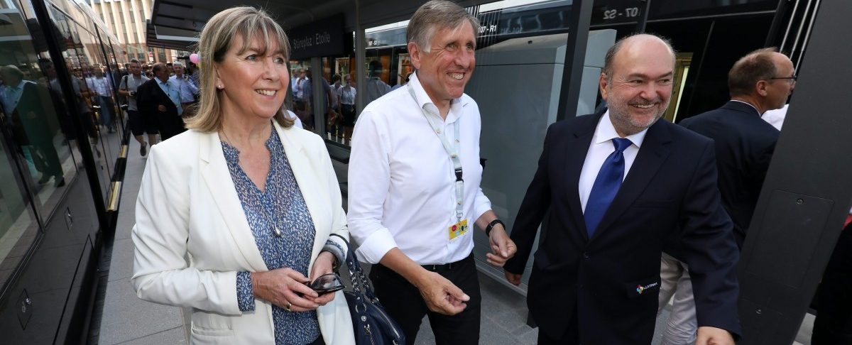 Politische Propaganda - so vermarkten sich Politiker auf Kosten der Steuerzahler